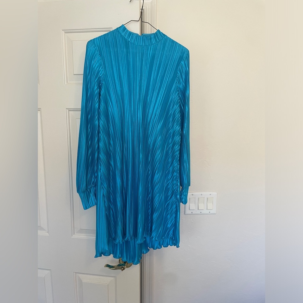 ASOS blue crinkle dress size 4